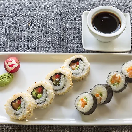 Otel 3 Sixty & Anabolu