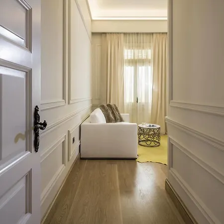 Otel 3 Sixty & 4*