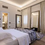 Отель 3 Sixty & 4*