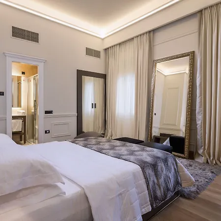 Hotel 3 Sixty & 4*