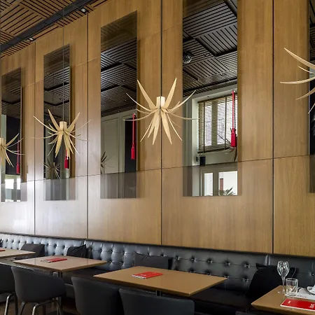 Otel 3 Sixty & Anabolu