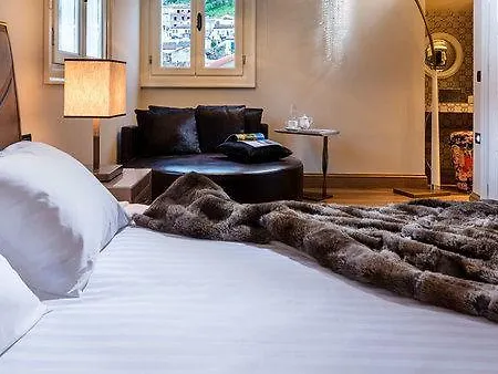 Hotel 3 Sixty &