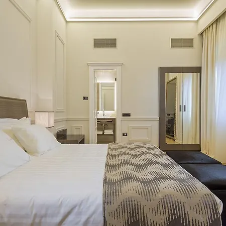 Hotel 3 Sixty & 4*
