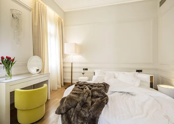 3 Sixty & Hotell 4*