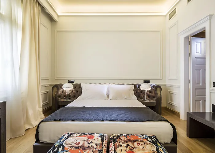 3 Sixty & فندق نافبليو