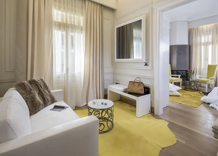 Hotell 3 Sixty & 4*