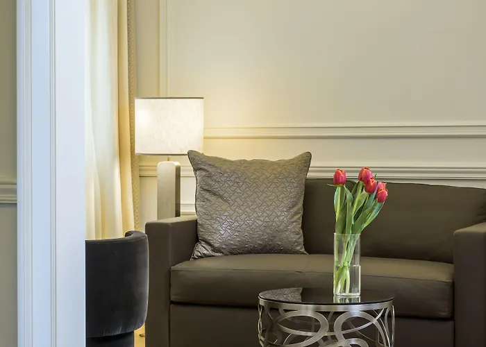 3 Sixty & 4* Náuplia