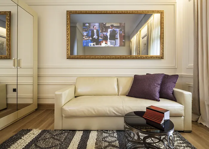 Hotel 3 Sixty Hotel&suites