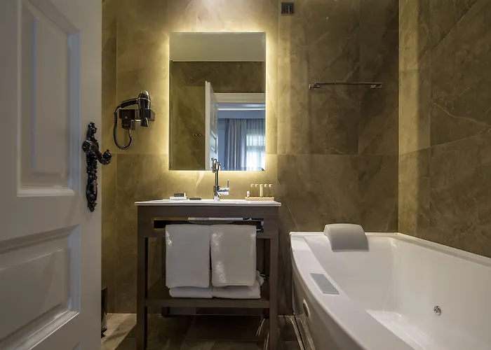 Hotell 3 Sixty &