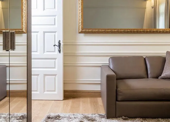 3 Sixty & نافبليو